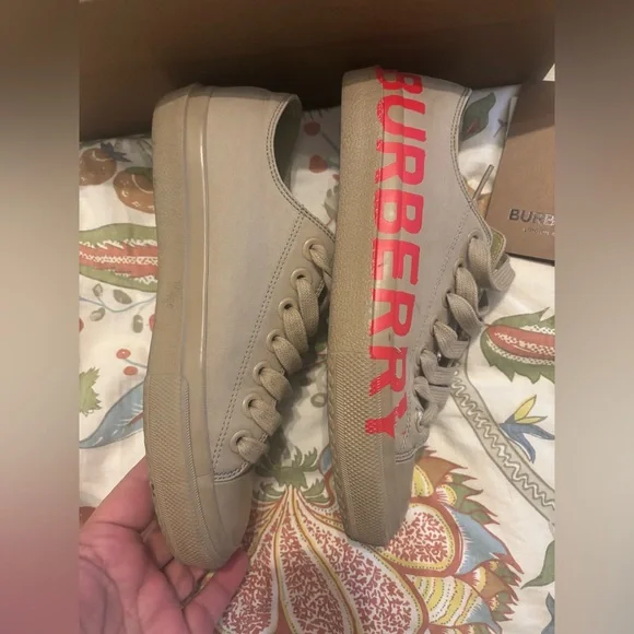 Authentic Burberry Dark HoneyLow Top Larkhall Sneaker with Red Lettering,37(7) - Picture 5 of 13